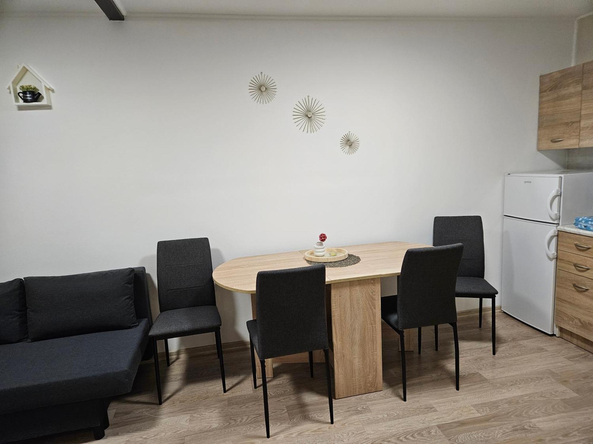 Lela - Self Check-in And Check-out Apartment Otocac